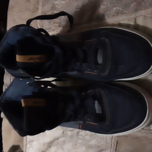 Shoes - Picture 1 of 3